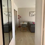 Апартаменты Agreable 2 Pieces A 150 M De La