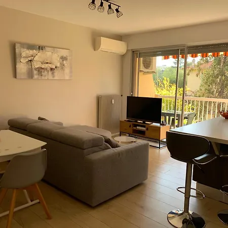 Agreable 2 Pieces A 150 M De La * Cagnes-sur-Mer